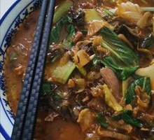 Sour Cabbage Beef Noodles