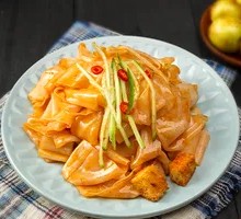 Sesame Noodles with Rice Noodles