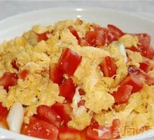 Tomato and Egg Stir-Fry