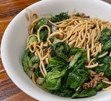 Green Vegetable and Pork Stir-Fry