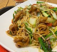 Fatty Intestine Stir-Fried Rice Noodles