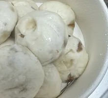 Signature Pine Needle Sauce Pork Bun