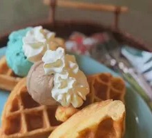 Ice Cream Fruit Pancake