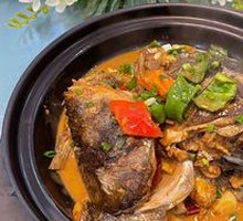 Braised Bighead Carp in Clay Pot