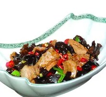 Black Mushroom Stir-Fried with Pork Strips
