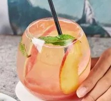 White Peach Sparkling Water