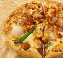 Crispy Orlean Grilled Chicken Pizza