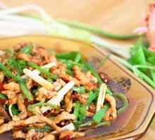 Fried Pork Shreds with Dried Tofu and Green Pepper