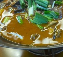 Braised Beef and Pork Three Delicacies in Hanging Pot
