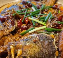 Dry-Braised Small Mandarin Fish