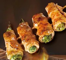 Black Pork with Small Green Pepper