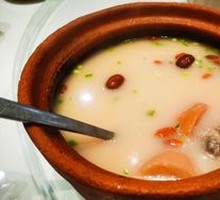 Braised Lotus Root Soup in Clay Pot