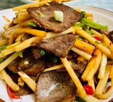 Crispy Bamboo Shoots Stir-Fried with Beef