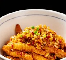 Garlic Spicy Chicken Feet