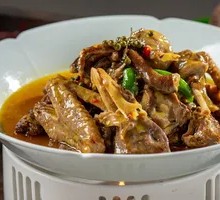 Green Pepper Stewed Wild Duck