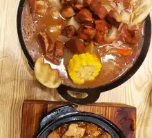 Fresh Chicken Earth Pot