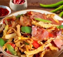 Wild Bamboo Shoots Stir-Fried with Preserved Pork