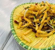 Crispy Pork Ribs with French Fries