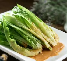 Stir-fried Oil-mustard Greens