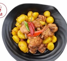 Braised Chicken Wings with Luotian Chestnuts