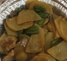 Potato and Pork Rice煲