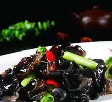 Cucumber Stir-fried with Black Fungus