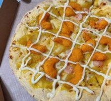 Sweet Shrimp Pineapple Pizza