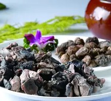 Black Chicken with Mushrooms