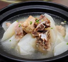 Radish and Pork Rib Soup