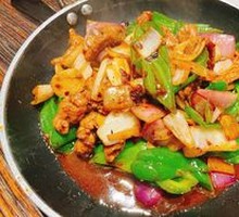 Stir-Fried Beef with Spicy Sauce