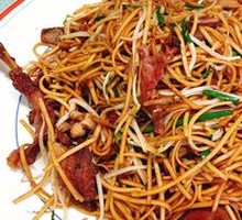 Oil Noodles with Shredded Duck