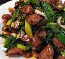 Garlic Stir-fried Sausage