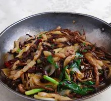 Spicy Tea Tree Mushroom Hot Pot