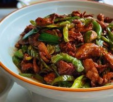 Spicy Chili Pork Stir-fry