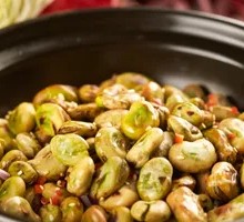 Dry Pot Broad Beans