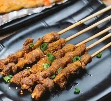 Charcoal-Grilled Pork Skewers