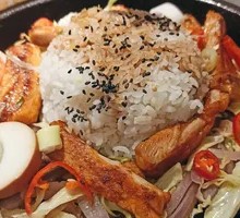 Orleans Chicken Rice on Iron Plate
