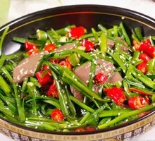 Stir-fried Duck Blood with Leeks