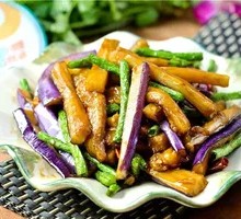 Eggplant with Green Beans Braised