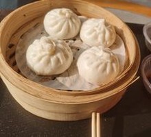 Dehua Sauce Pork Steamed Bun