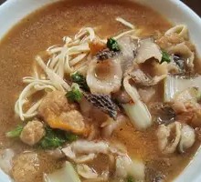 Cai Fish with Pork Rind Crumbs Noodles