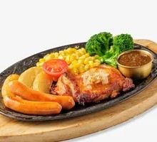 Spicy Grilled Sausage with Black Pepper Chicken Cutlet