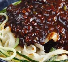 Beijing-style Fried Sauce Noodles