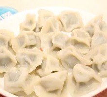 Fresh Pork Dumplings with Chinese Cabbage