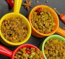 Sour Pickled Beans