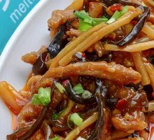 Fish-Flavored Shredded Pork Rice Bowl