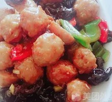 Wood Ear Mushroom Stir-Fried Meat Balls