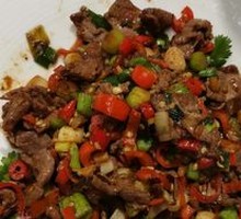 Stir-Fried Beef with Yellow Onion