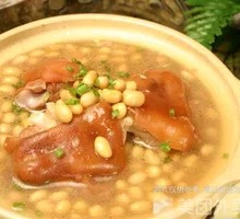 Pork Trotter Noodle Soup