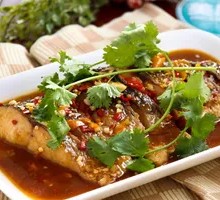 Braised Fish Cubes with Rice